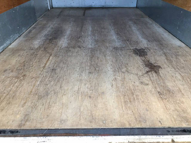 三菱ふそうキャンターアルミバン小型（2t・3t）[写真16]