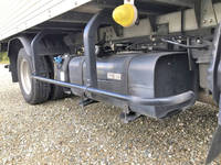 三菱ふそうキャンターアルミバン小型（2t・3t）[写真18]