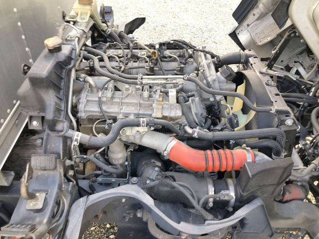 三菱ふそうキャンターアルミバン小型（2t・3t）[写真26]