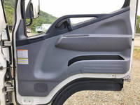 三菱ふそうキャンターアルミバン小型（2t・3t）[写真29]