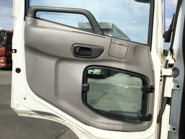 UDトラックスコンドル冷凍車（冷蔵車）中型（4t）[写真26]