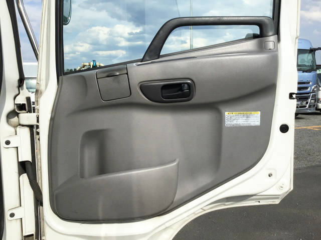 UDトラックスコンドル冷凍車（冷蔵車）中型（4t）[写真27]