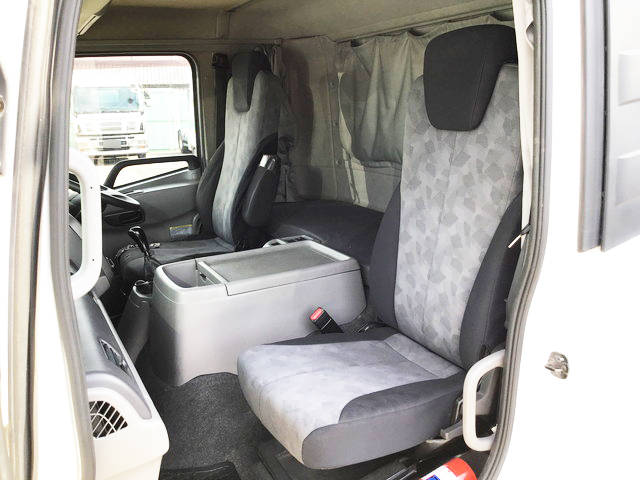 UDトラックスコンドル冷凍車（冷蔵車）中型（4t）[写真28]