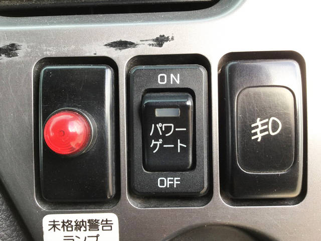 UDトラックスコンドル冷凍車（冷蔵車）中型（4t）[写真38]