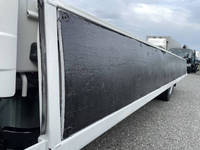 日野デュトロ平ボディ小型（2t・3t）[写真13]