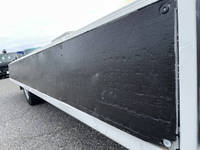 日野デュトロ平ボディ小型（2t・3t）[写真14]