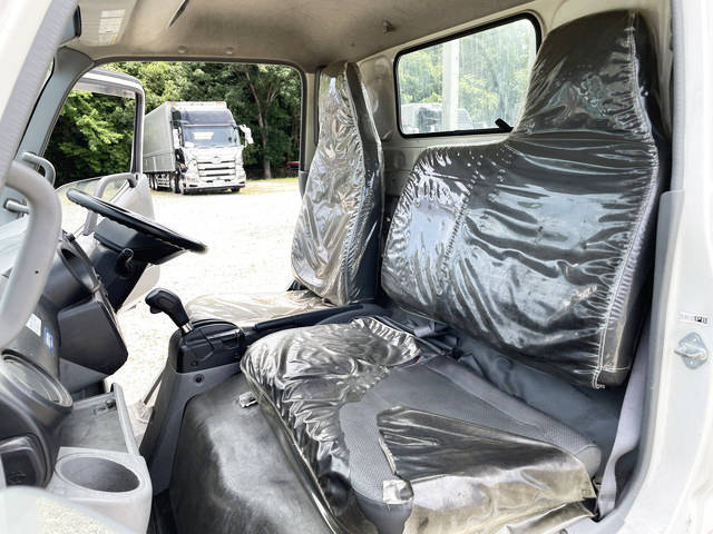 日野デュトロ平ボディ小型（2t・3t）[写真29]