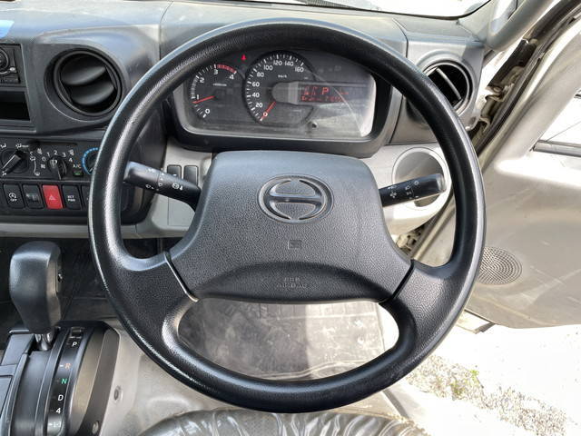 日野デュトロ平ボディ小型（2t・3t）[写真34]