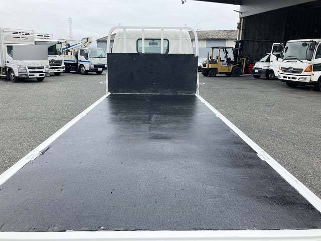 日野デュトロ平ボディ小型（2t・3t）[写真13]