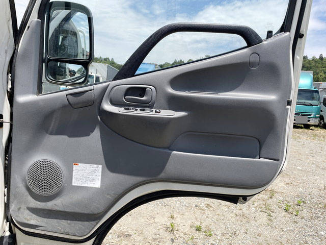 日野デュトロ平ボディ小型（2t・3t）[写真31]