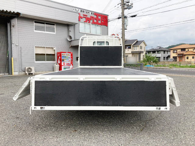 日野デュトロ平ボディ小型（2t・3t）[写真10]