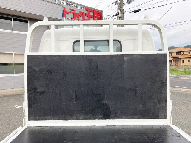 日野デュトロ平ボディ小型（2t・3t）[写真11]