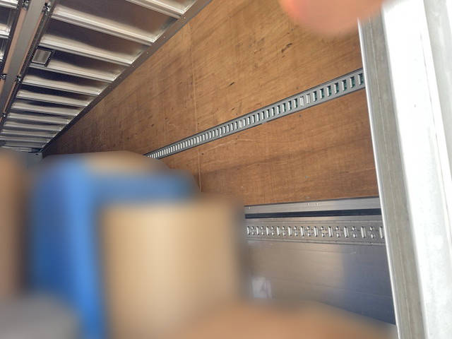 日野プロフィアアルミウイング大型（10t）[写真12]