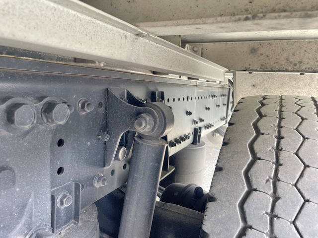 日野プロフィアアルミウイング大型（10t）[写真19]