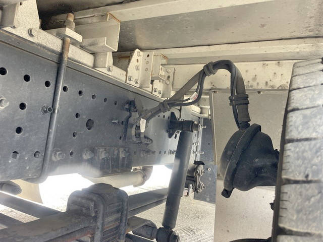 日野プロフィアアルミウイング大型（10t）[写真21]