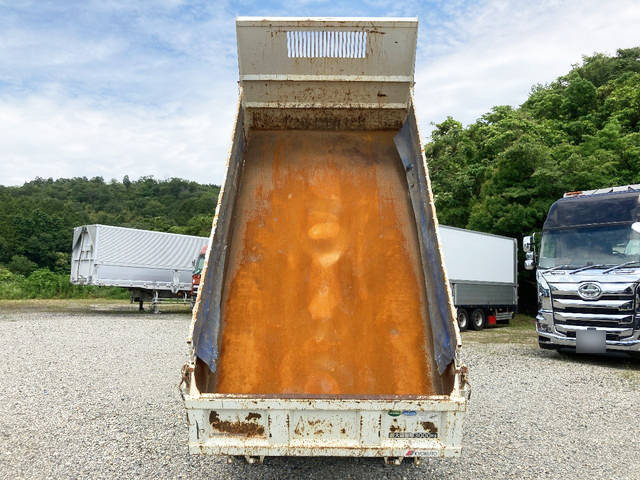 三菱ふそうキャンターダンプ小型（2t・3t）[写真11]