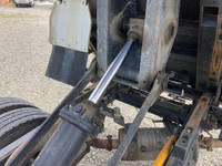 三菱ふそうキャンターダンプ小型（2t・3t）[写真14]