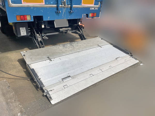 日野レンジャーパネルウイング中型（4t）[写真14]