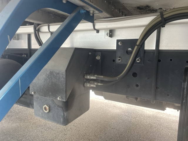 日野レンジャーパネルウイング中型（4t）[写真24]