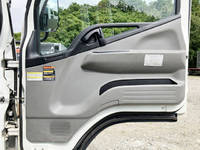 三菱ふそうキャンタークレーン4段小型（2t・3t）[写真30]