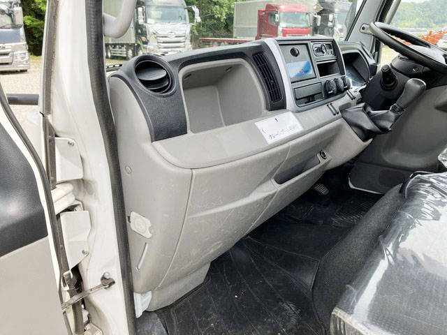 三菱ふそうキャンタークレーン4段小型（2t・3t）[写真33]