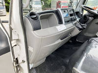 三菱ふそうキャンタークレーン4段小型（2t・3t）[写真33]