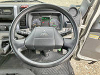 三菱ふそうキャンタークレーン4段小型（2t・3t）[写真36]