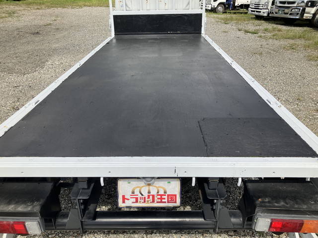三菱ふそうキャンター平ボディ小型（2t・3t）[写真13]