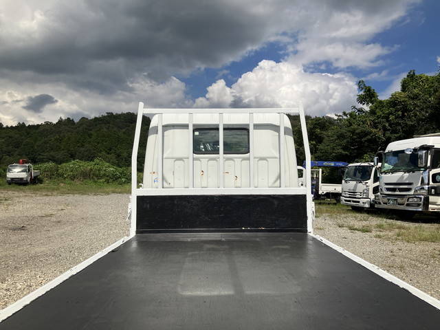 三菱ふそうキャンター平ボディ小型（2t・3t）[写真14]