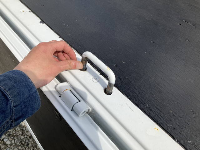 三菱ふそうキャンター平ボディ小型（2t・3t）[写真16]