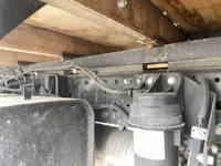 三菱ふそうキャンター平ボディ小型（2t・3t）[写真23]