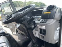 三菱ふそうキャンター平ボディ小型（2t・3t）[写真33]