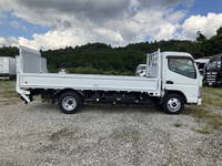 三菱ふそうキャンター平ボディ小型（2t・3t）[写真07]