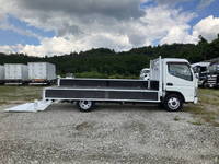 三菱ふそうキャンター平ボディ小型（2t・3t）[写真08]