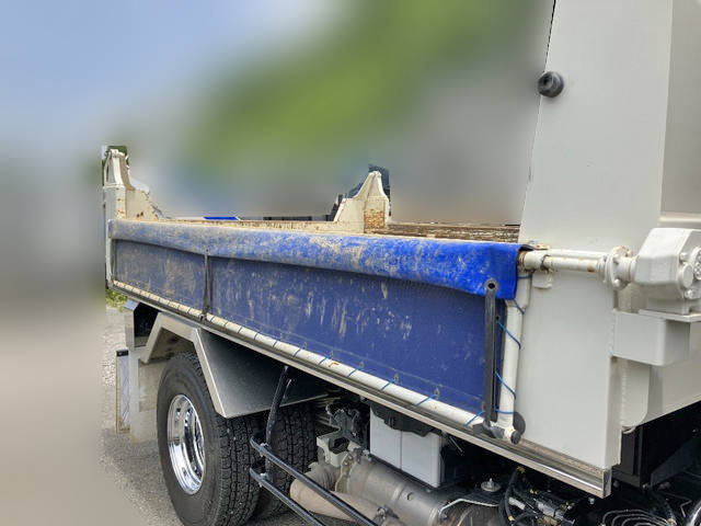 日野レンジャーダンプ中型（4t）[写真05]