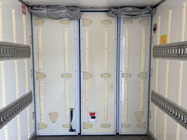 日野デュトロ冷凍車（冷蔵車）小型（2t・3t）[写真14]