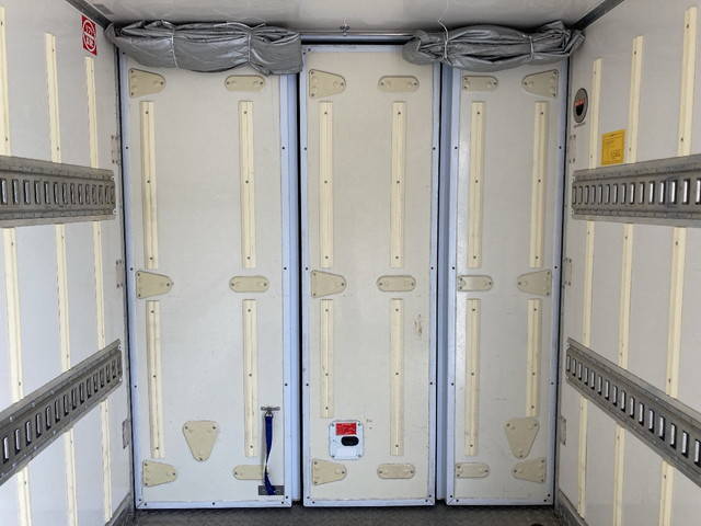 日野デュトロ冷凍車（冷蔵車）小型（2t・3t）[写真14]