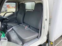 日野デュトロ冷凍車（冷蔵車）小型（2t・3t）[写真29]