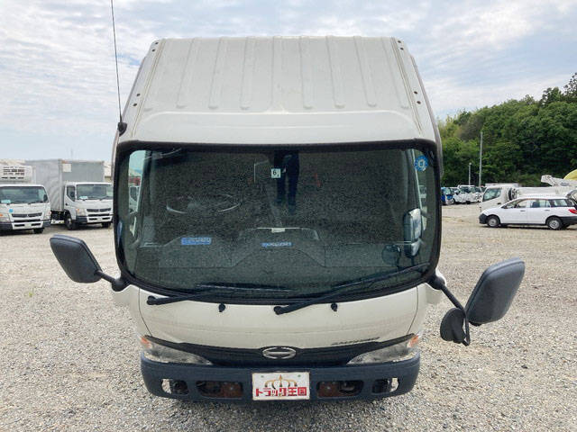日野デュトロ冷凍車（冷蔵車）小型（2t・3t）[写真09]