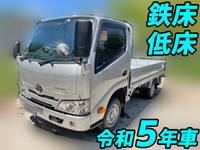 トヨタダイナ平ボディ小型（2t・3t）[写真01]
