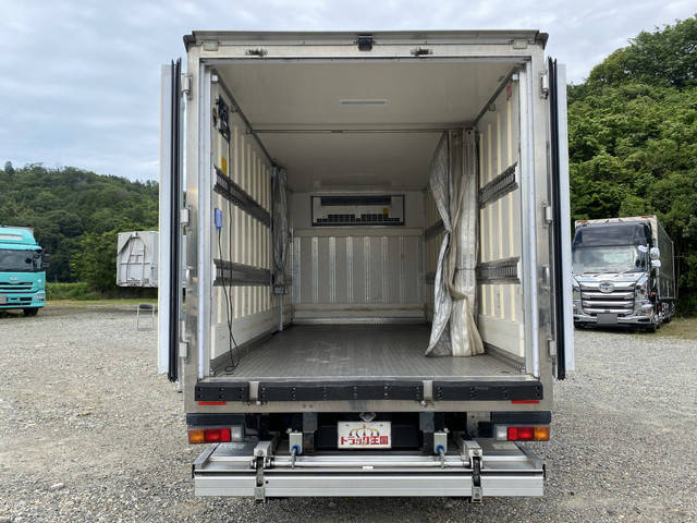 三菱ふそうキャンター冷凍車（冷蔵車）小型（2t・3t）[写真10]
