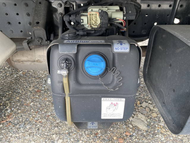 三菱ふそうキャンター冷凍車（冷蔵車）小型（2t・3t）[写真16]