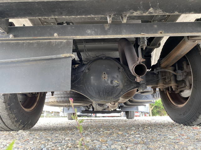 三菱ふそうキャンター冷凍車（冷蔵車）小型（2t・3t）[写真20]