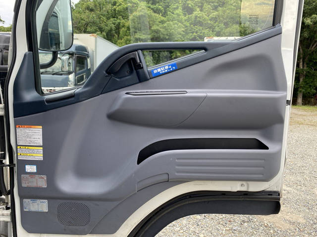 三菱ふそうキャンター冷凍車（冷蔵車）小型（2t・3t）[写真26]