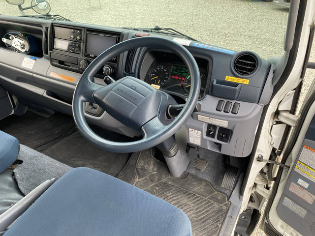 三菱ふそうキャンター冷凍車（冷蔵車）小型（2t・3t）[写真31]