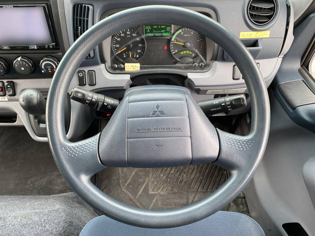 三菱ふそうキャンター冷凍車（冷蔵車）小型（2t・3t）[写真32]