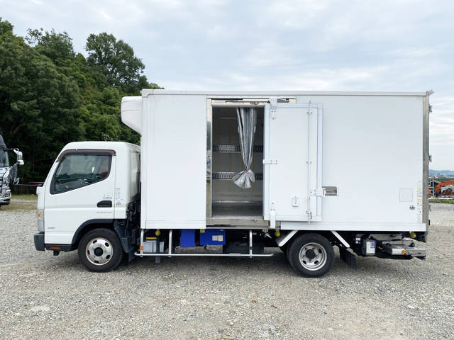 三菱ふそうキャンター冷凍車（冷蔵車）小型（2t・3t）[写真06]
