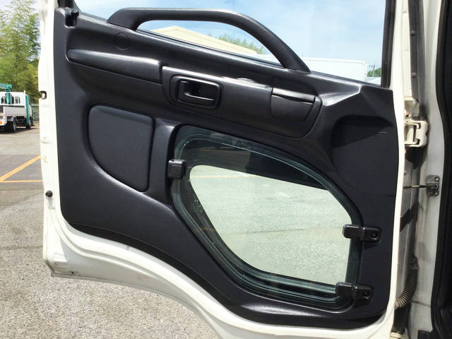 日野レンジャーセルフクレーン4段中型（4t）[写真28]