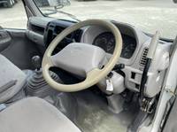 日野デュトロダブルキャブ・ダンプ小型（2t・3t）[写真29]