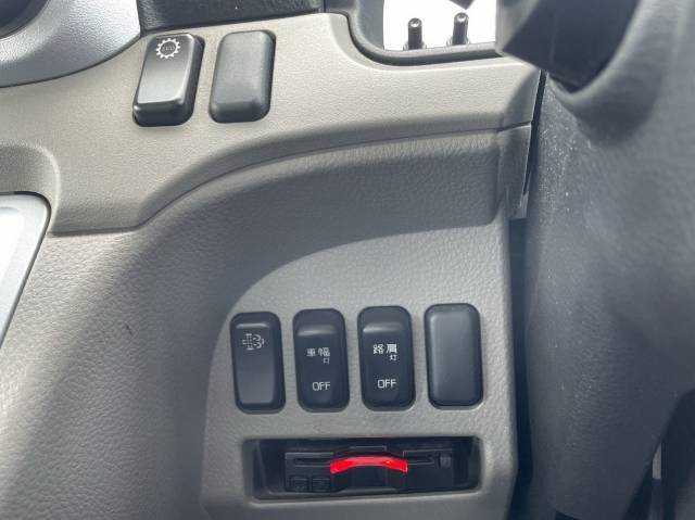 三菱ふそうキャンター冷凍車（冷蔵車）小型（2t・3t）[写真29]